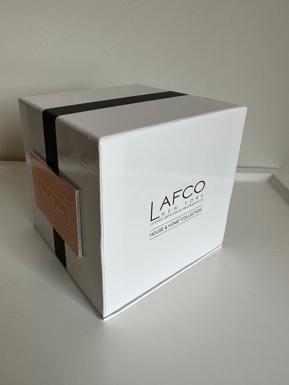 LAFCO New York Sun Room Moonglow Apricot Large Candle House and Home Collection - Picture 7 of 12